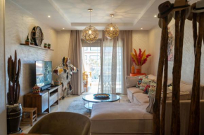 Magnifique appartement moderne de 2 chambres avec piscine à 10 min du centre de Marrakech